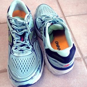 New Balance Running Sneakers Size 10