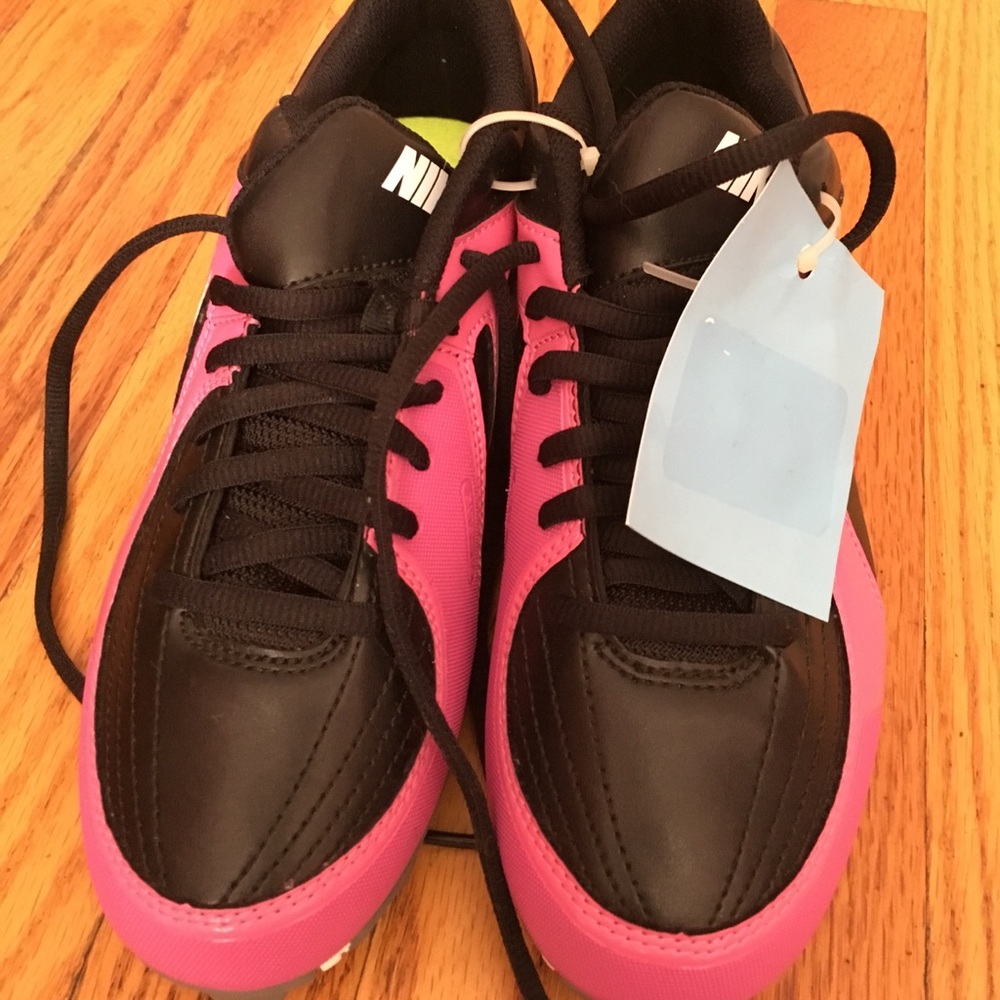 Nike softball shoes - Picture 3 of 4