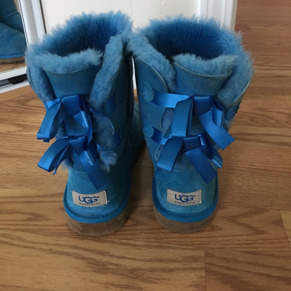 Ugg Bailey Bows