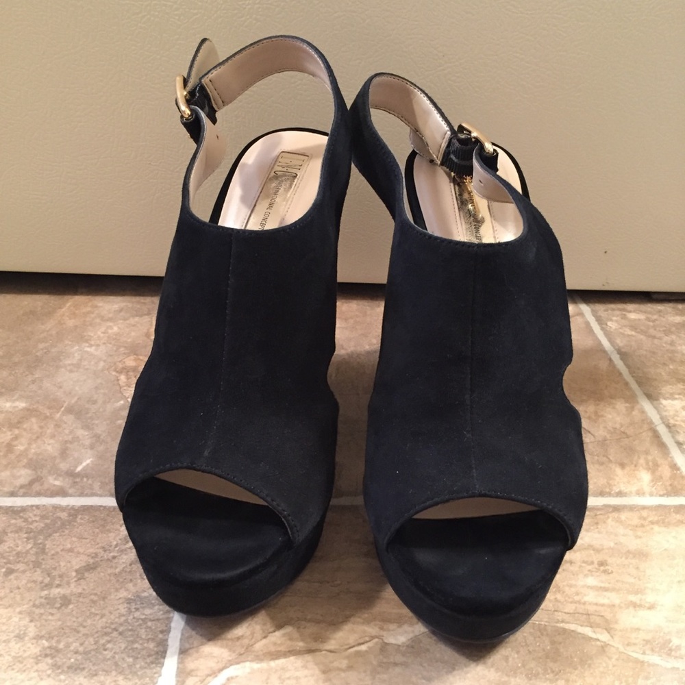 NWOB INC International Concepts Platforms Black 8M