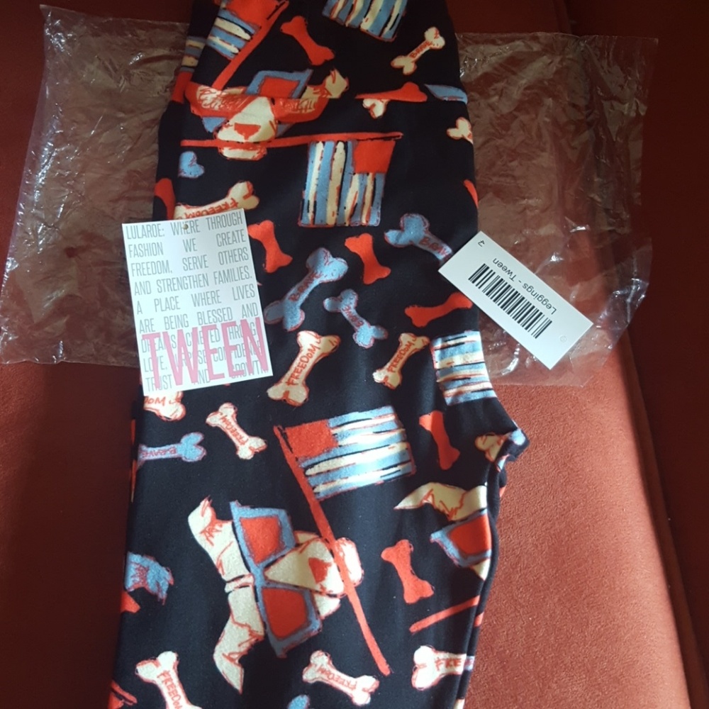 LULAROE UNICORN LEGGINGS..DOGS