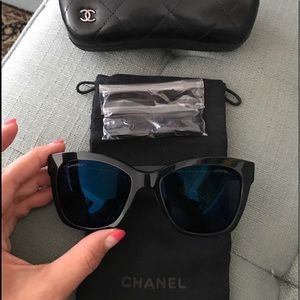Chanel sunglasses in mint condition!!!
