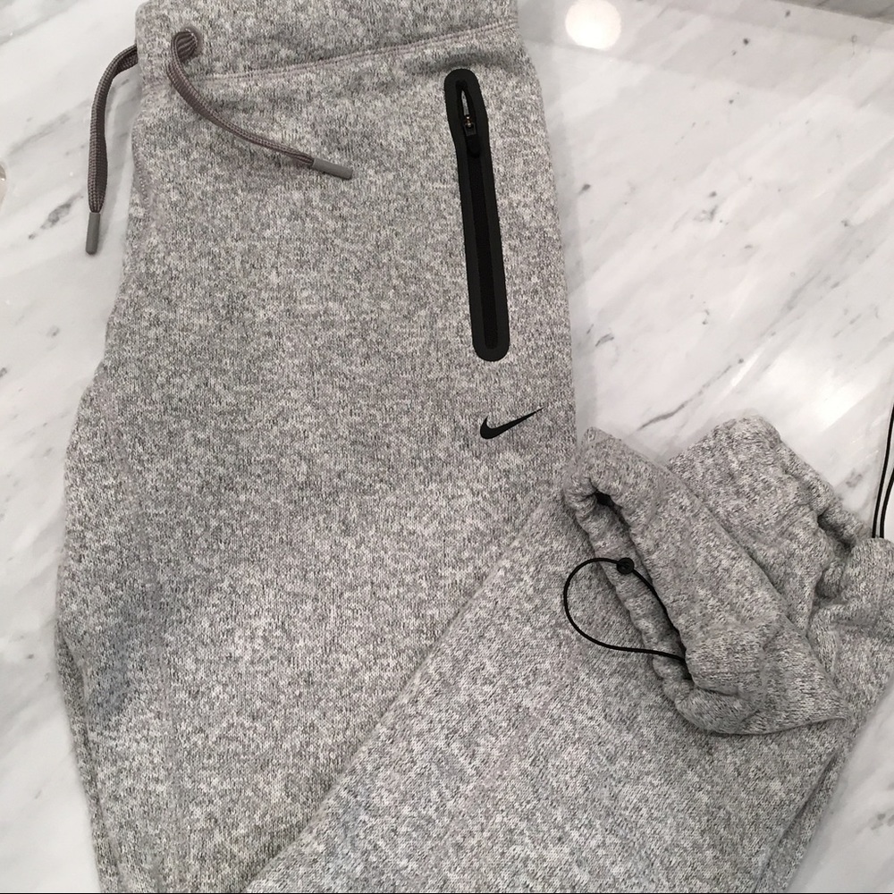 ❄️NIKE Fleece Tech Jogger Sweatpants Worn Once