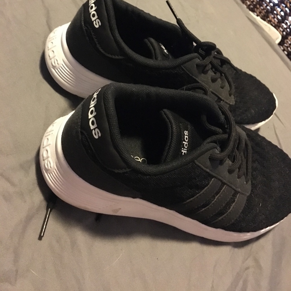 brand new adidas tennis shoes