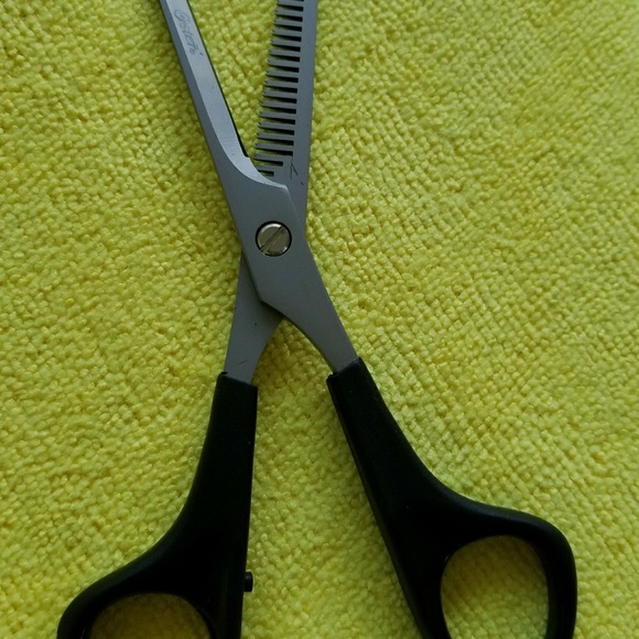 NEVER used Shears, thinning shears, and hair Razor - Picture 3 of 8
