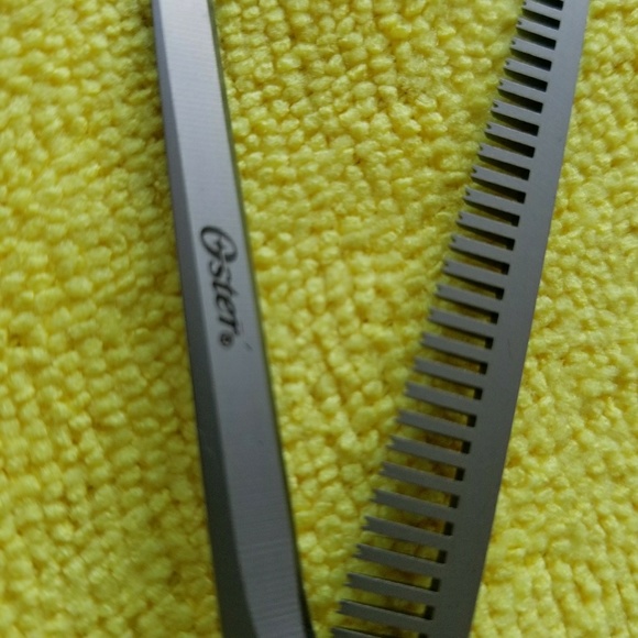 NEVER used Shears, thinning shears, and hair Razor - Picture 5 of 8