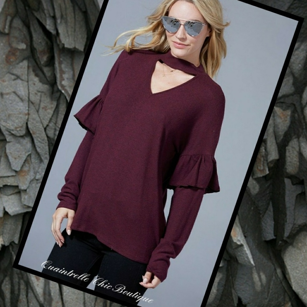 🎉HP🎉S & M LEFT 🍷CLASSIC MERLOT CUT OUT SWEATER