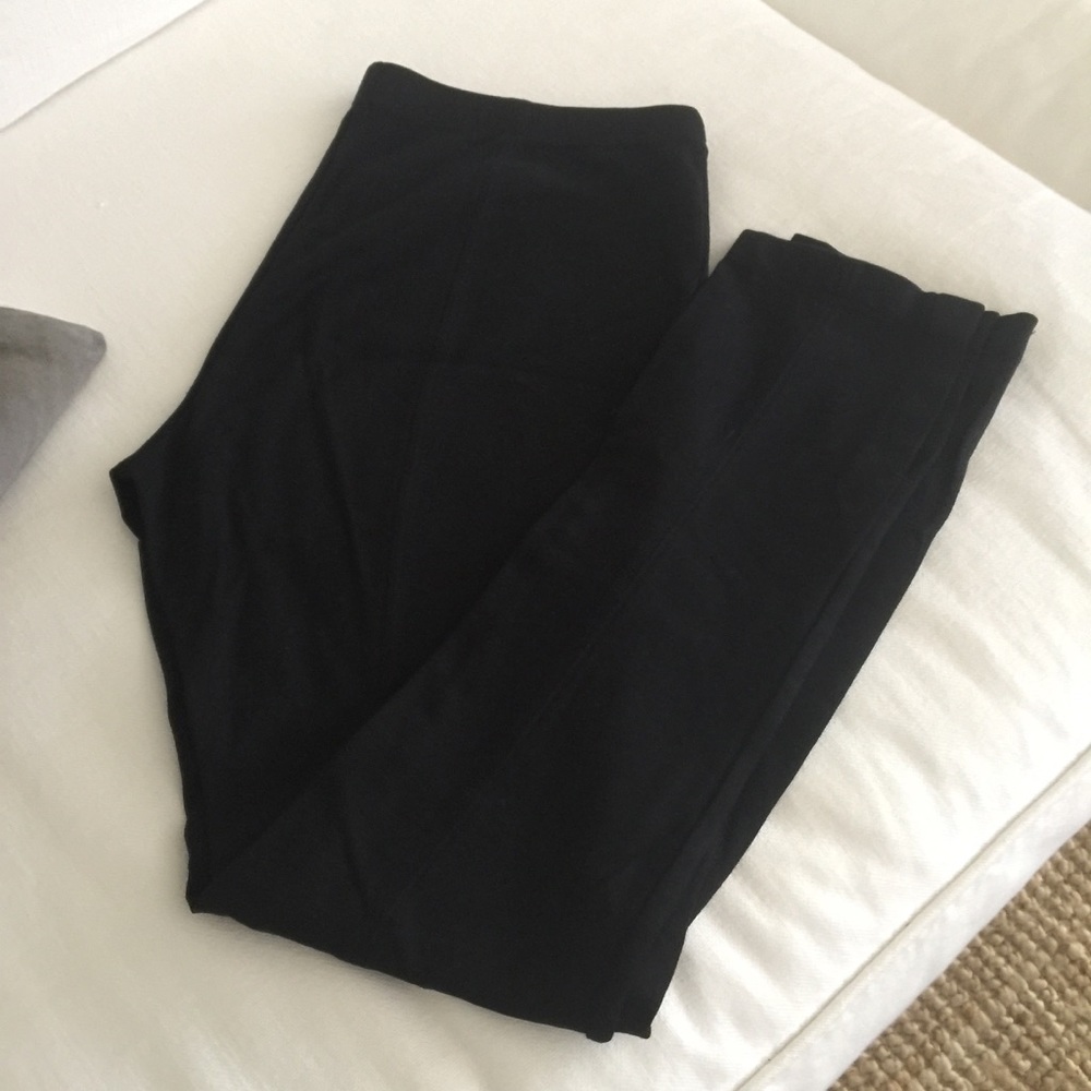 WHITE HOUSE BLACK MARKET LEGGINGS...BLACK