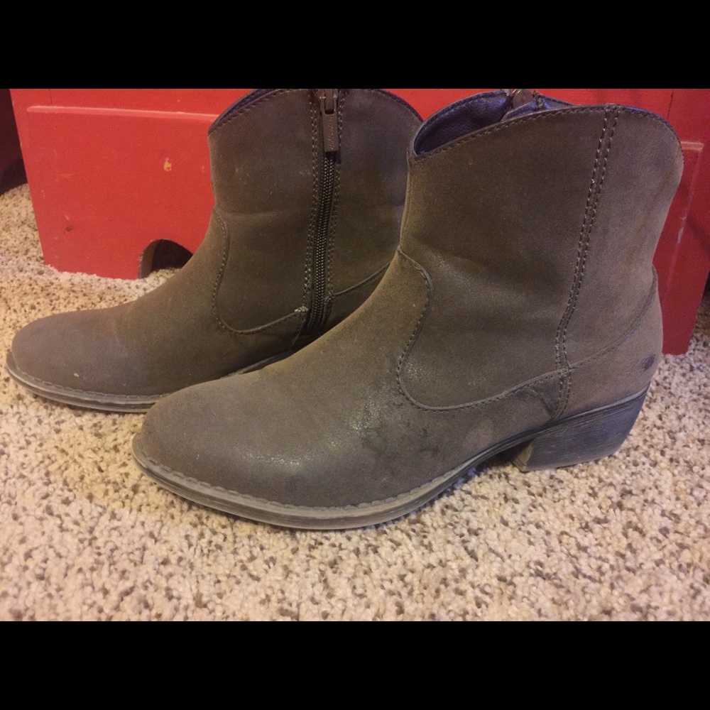 Brown boots