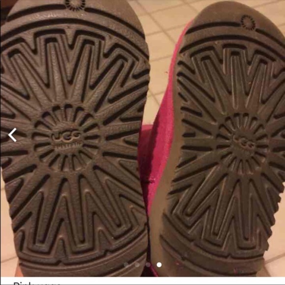 Pink uggs - Picture 3 of 5