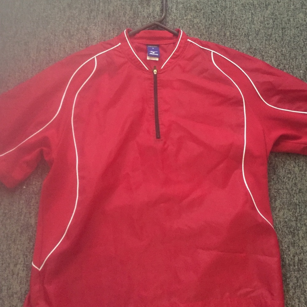 Mizuno Light Windbreaker