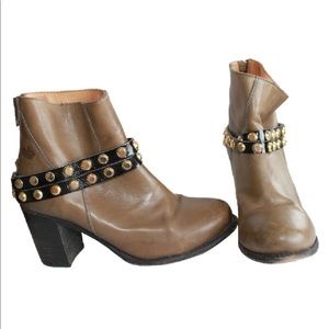Juicy Couture CHIEF Studded Ankle Boot