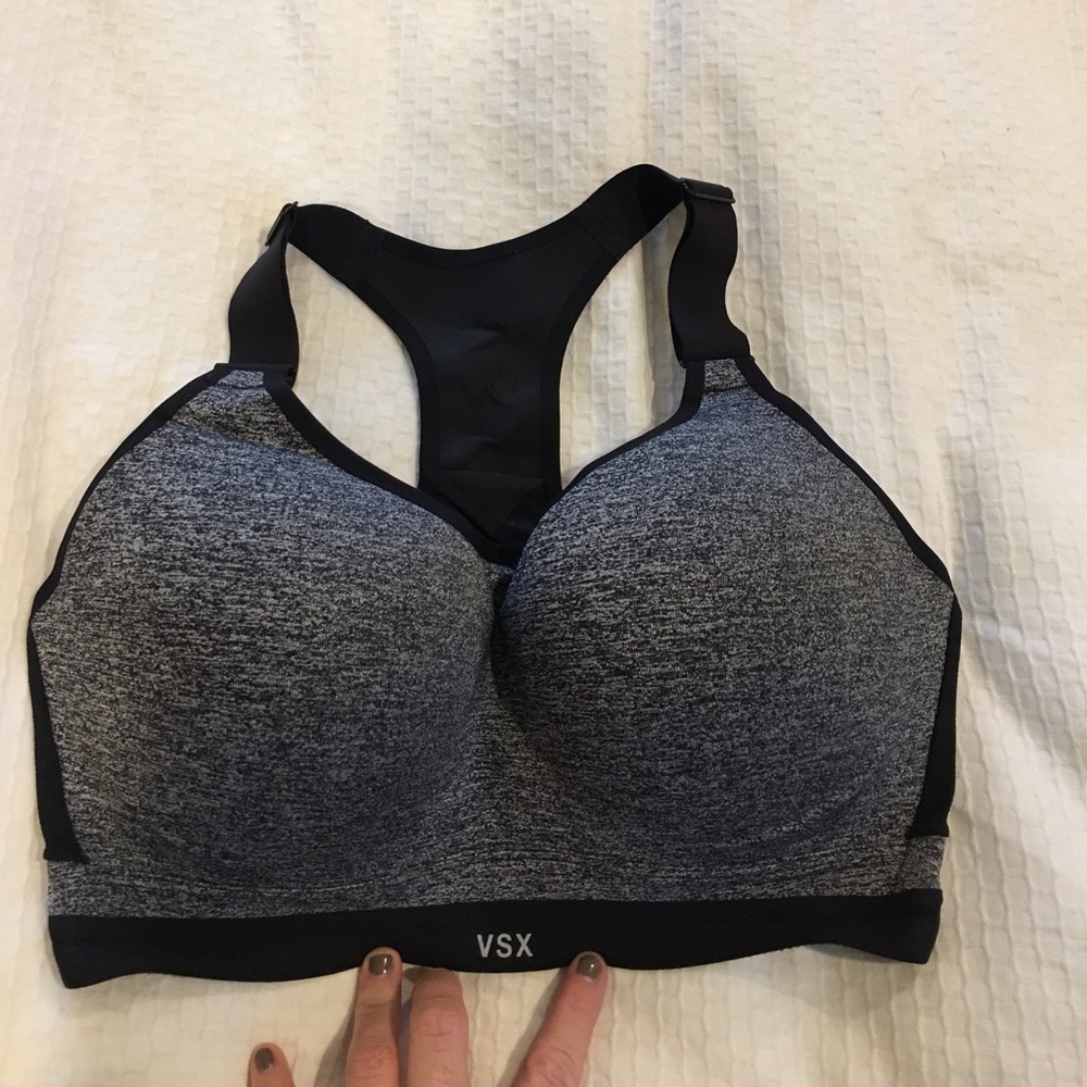 Victoria Sport Knockout Bra 33DDD