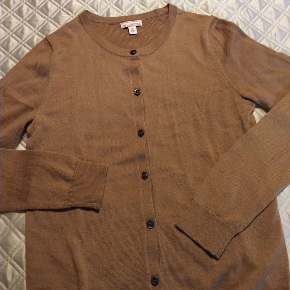 Cardigan - Picture 2 of 3