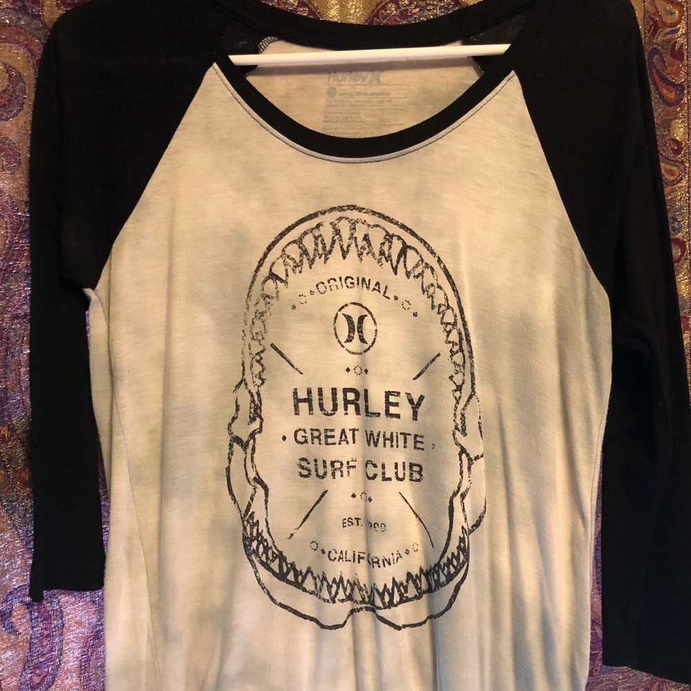 Hurley 3/4 length sleeve