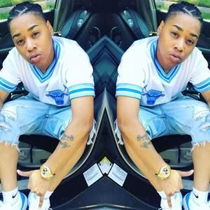 Meet your Posher, Steph