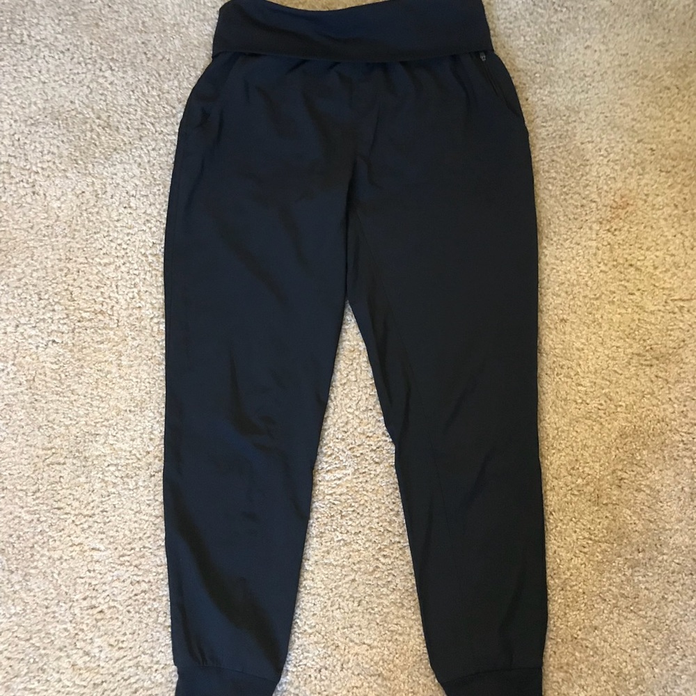 Fabletics Labaree jogger pants