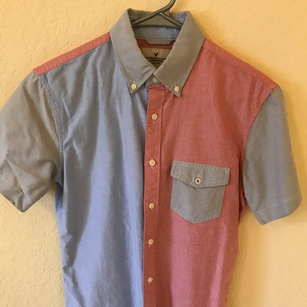 Short sleeved men's American Eagle shirt