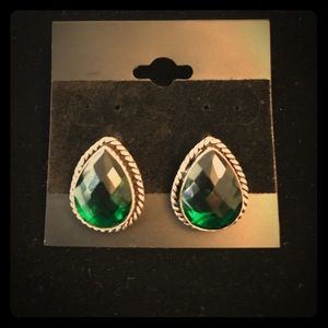 Emerald Green Teardrop Earrings
