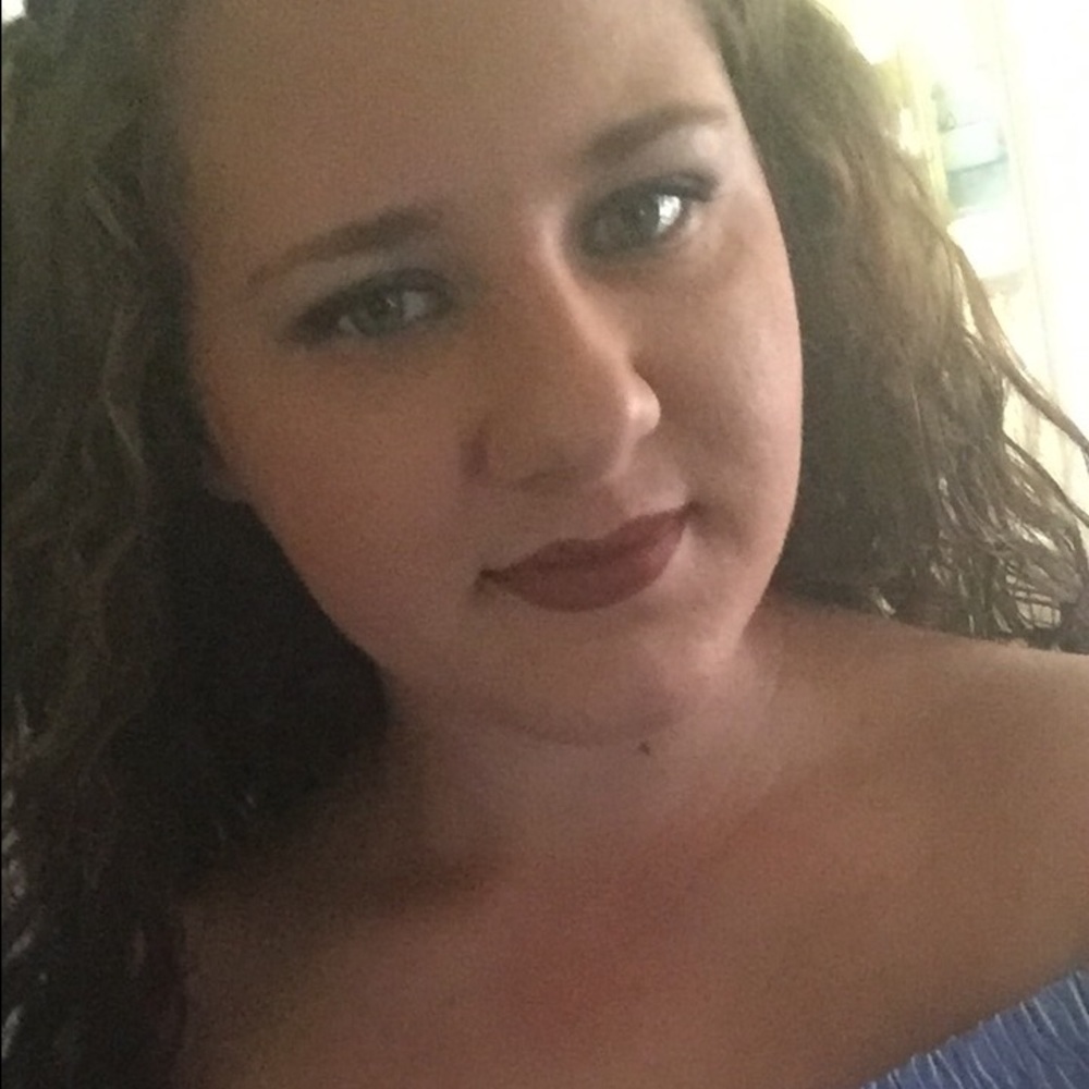 Meet your Posher, Sandy