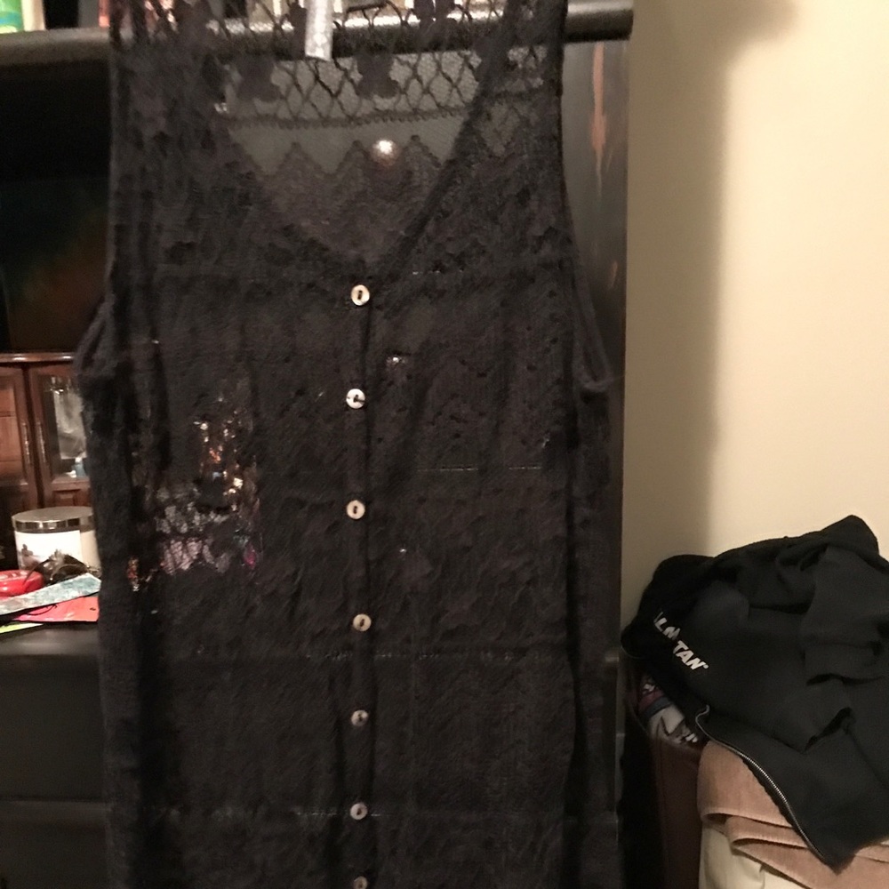 Complete lace top