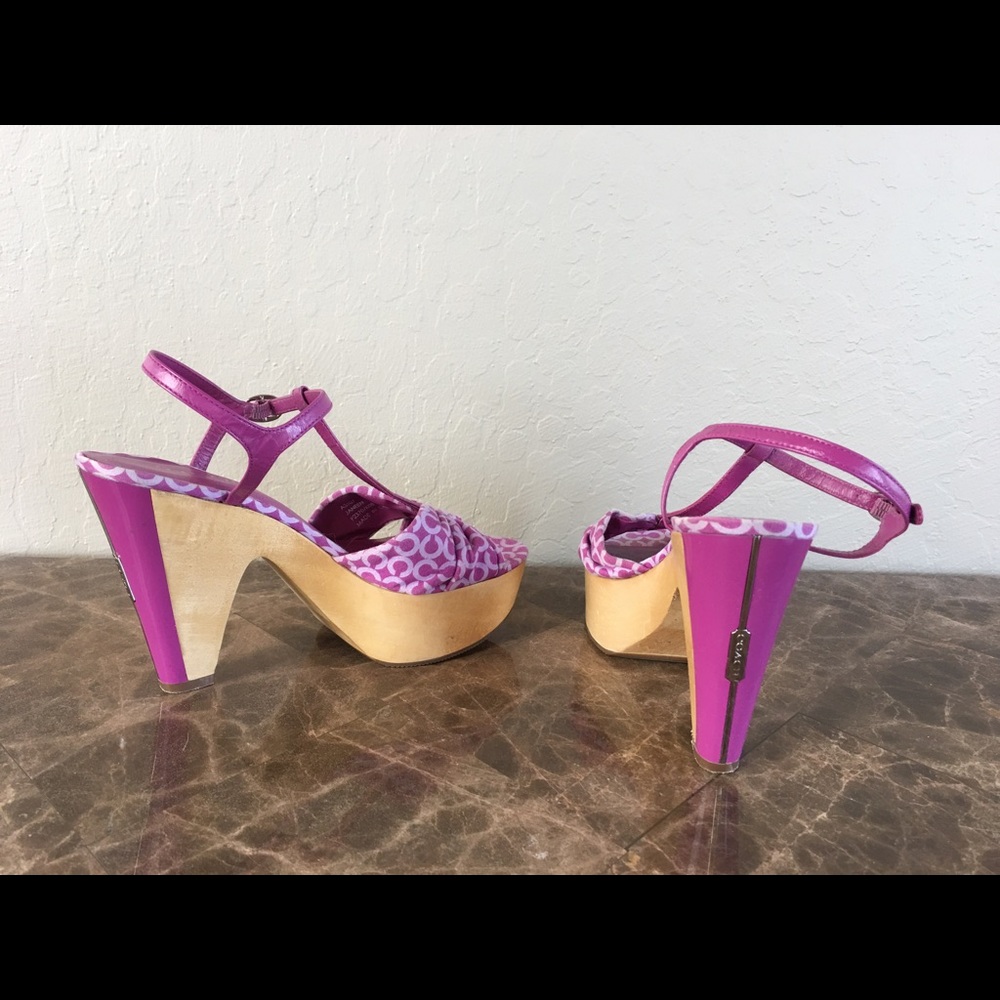 Coach sandals