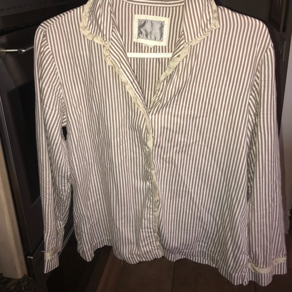 Victoria's Secret Pajama button down❗️