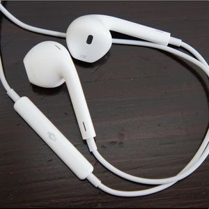 IPhone 5s ear buds