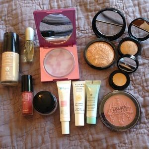 Lot Of Foundations, blush