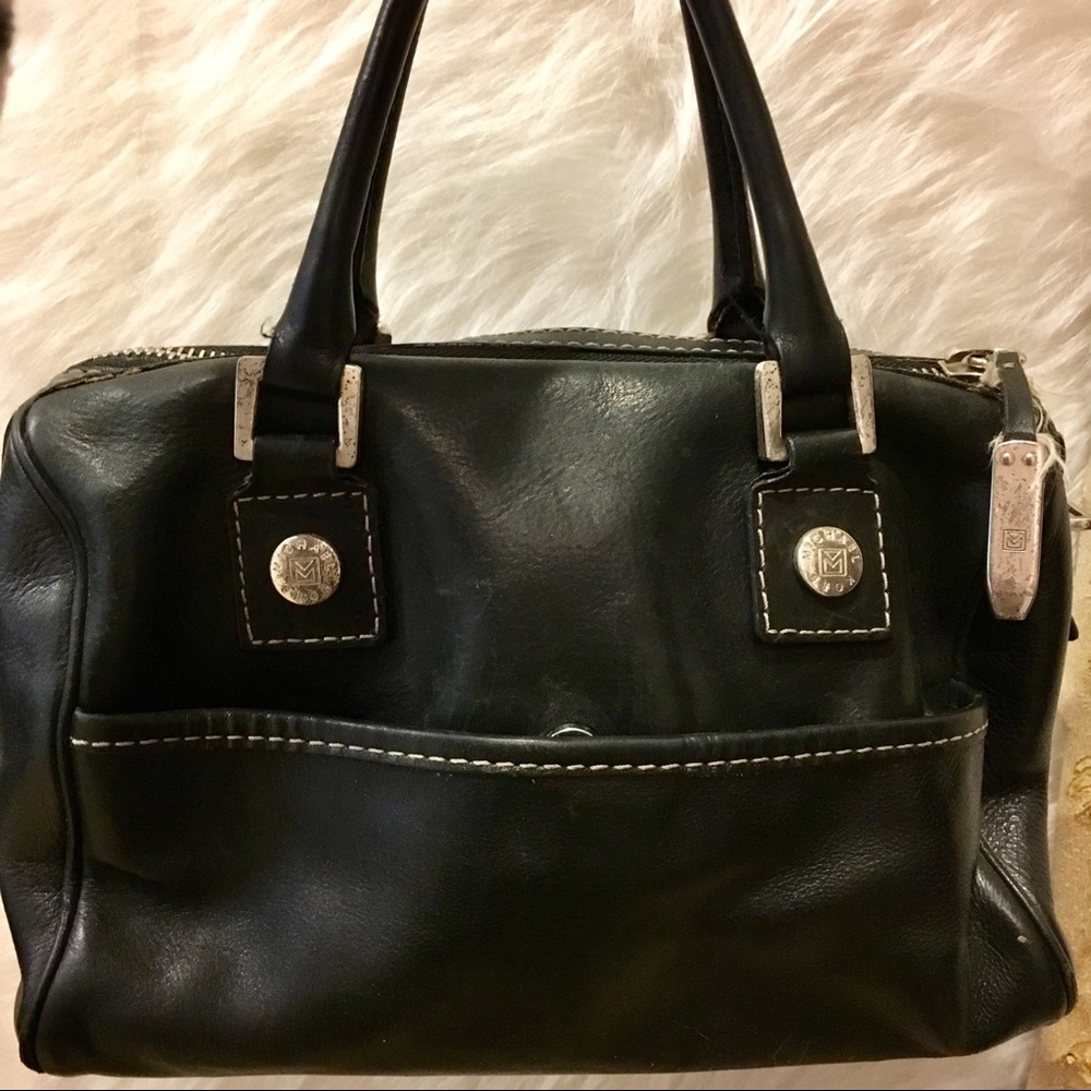 Michael Kors Women’s Black Leather Barrel Bag