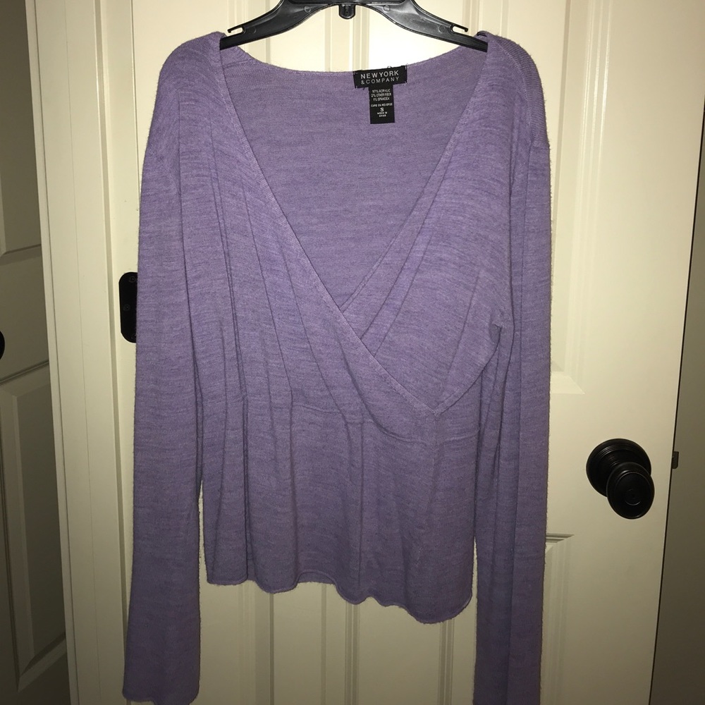 New York & Company light sweater