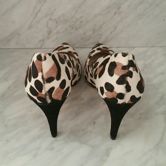 NWB DVF Alina Leopard Calf Hair Pump - Picture 5 of 8