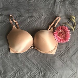 Well loved VS 34D Nude Add-2-Cups Bombshell Bra