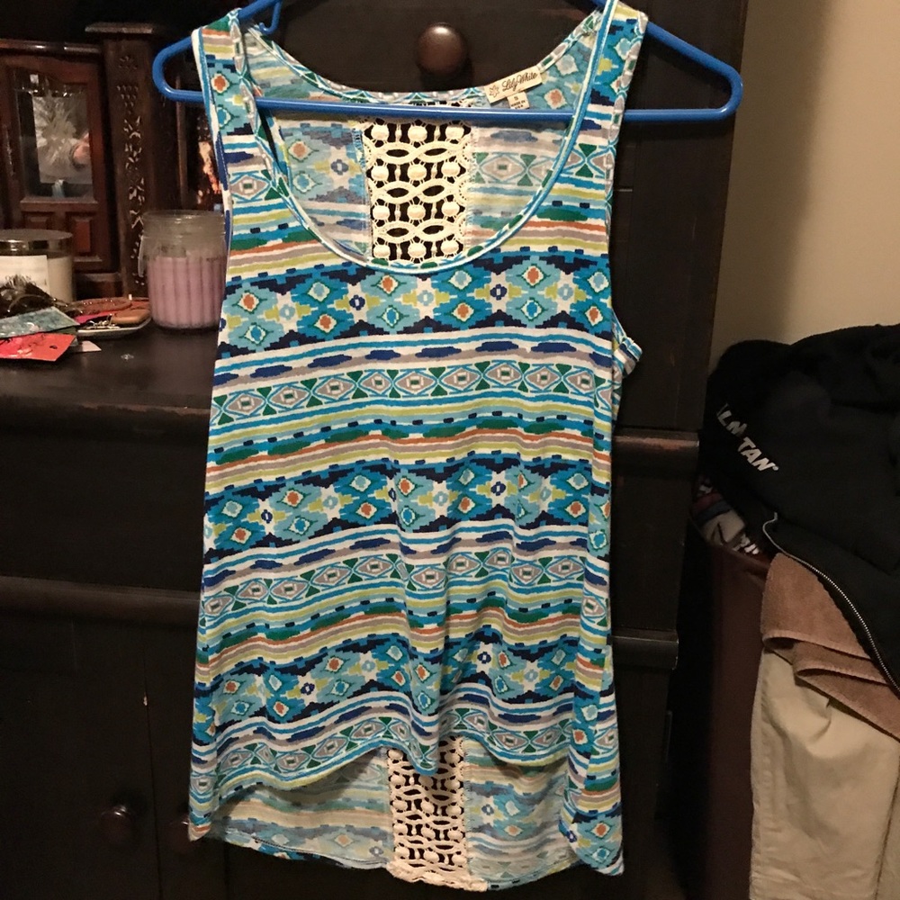 Patterned tank top with lace back