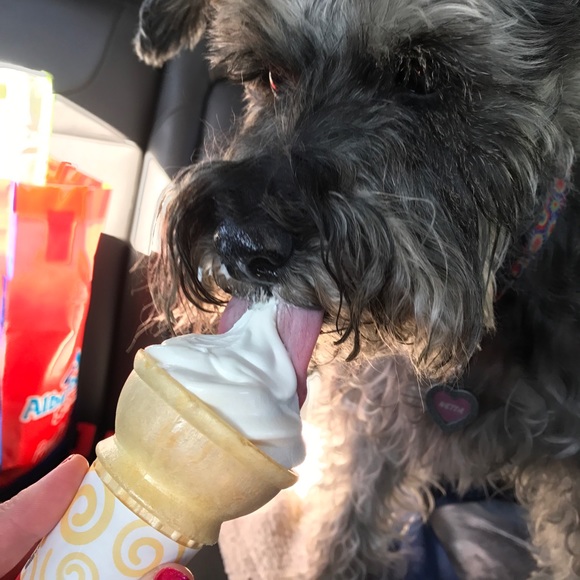 Meet your Posher, Megan - Picture 2 of 2