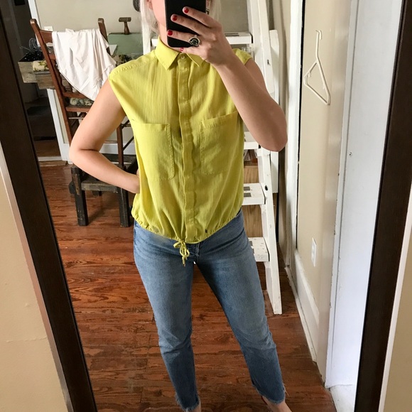 🍈Funky 80’s sleeveless neon top 🌕 - Picture 3 of 4