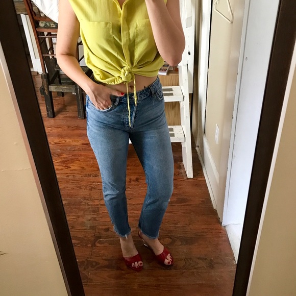 🍈Funky 80’s sleeveless neon top 🌕 - Picture 4 of 4