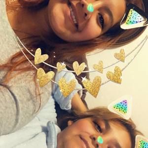 Meet your Posher, Isabel