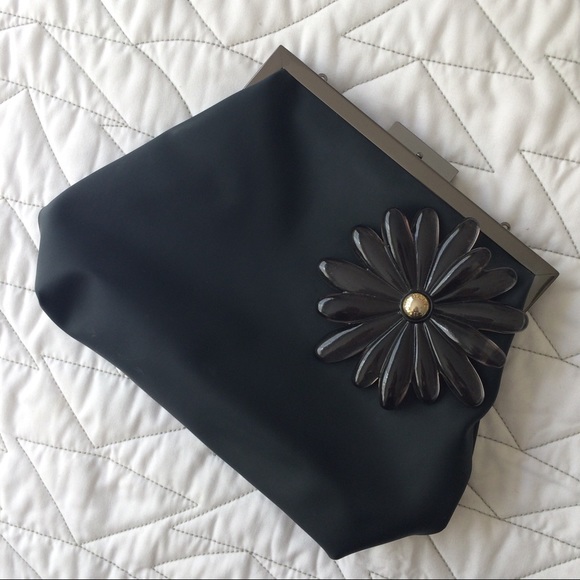 Marc Jacobs Neoprene Daisy Purse - Picture 3 of 6