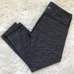 LULULEMON size 4