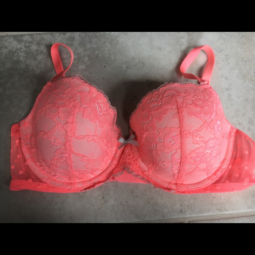 Victoria's Secret Sexy Pink Lace Push-Up Bra