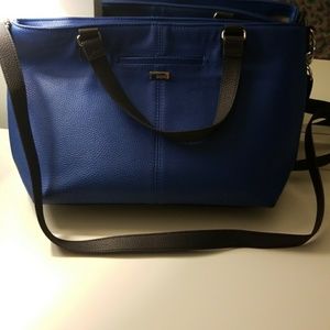 Thirty one miles of style purse