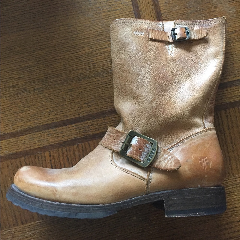 Frye Veronica Short boots