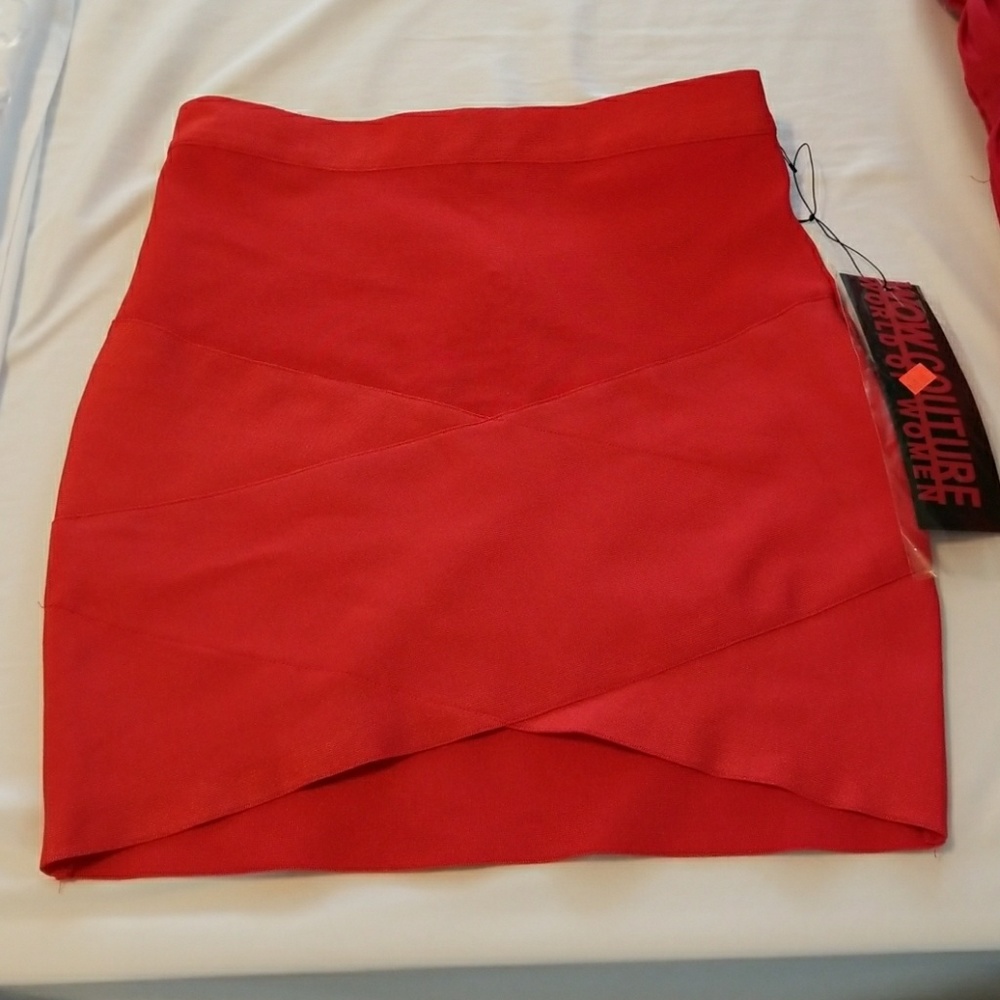 Red bandage skirt