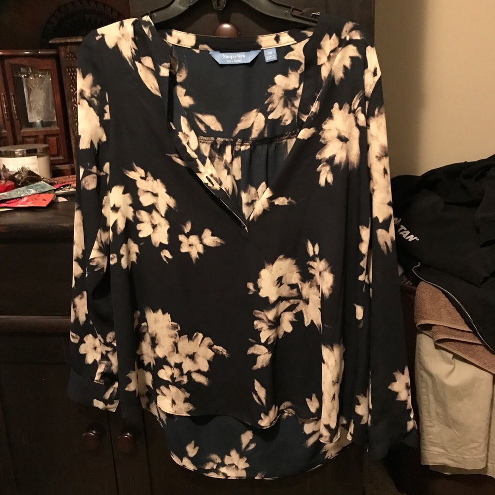 Vera wang patterned chiffon blouse