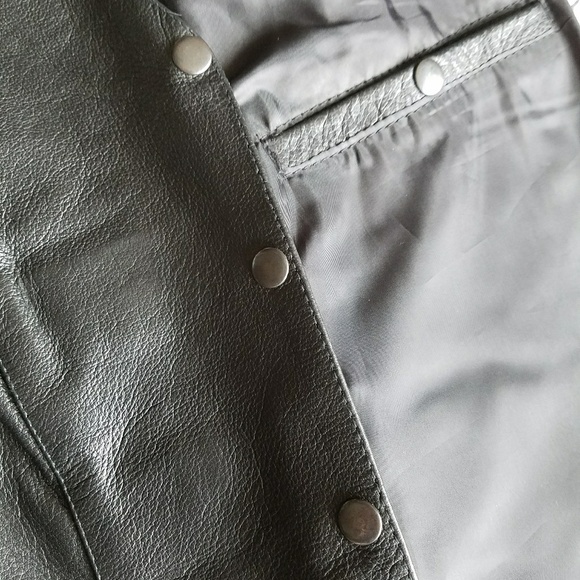 ๐โขHPโข Basic Leather Vest - Picture 5 of 9