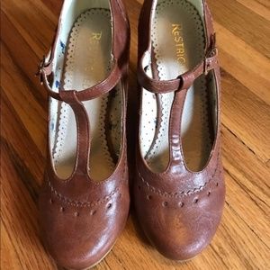 Restricted wedges. Size 7