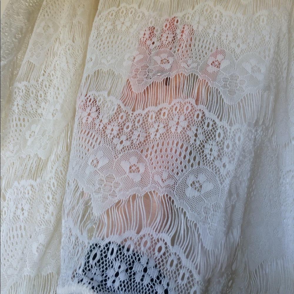 Lace Throw-Over - Picture 3 of 4
