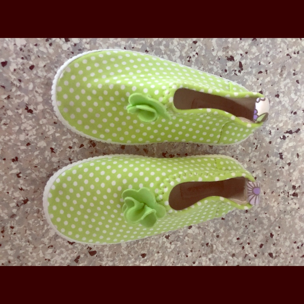 Toddler girls water shoes