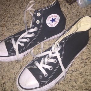 lightly worn black converse!